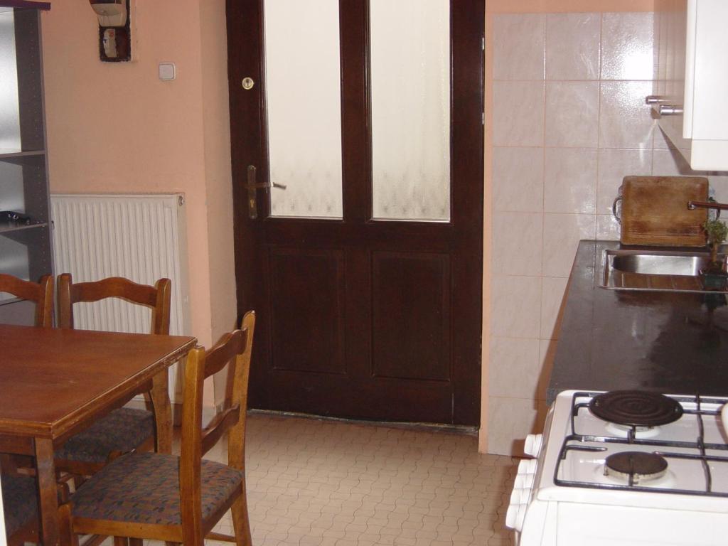 Ringavenue Apartments Budapeste Quarto foto